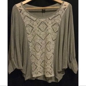 BKE RED GRAY CROCHETED FRONT TOP - SIZE S (GUC)